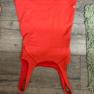 Red lululemon tank top